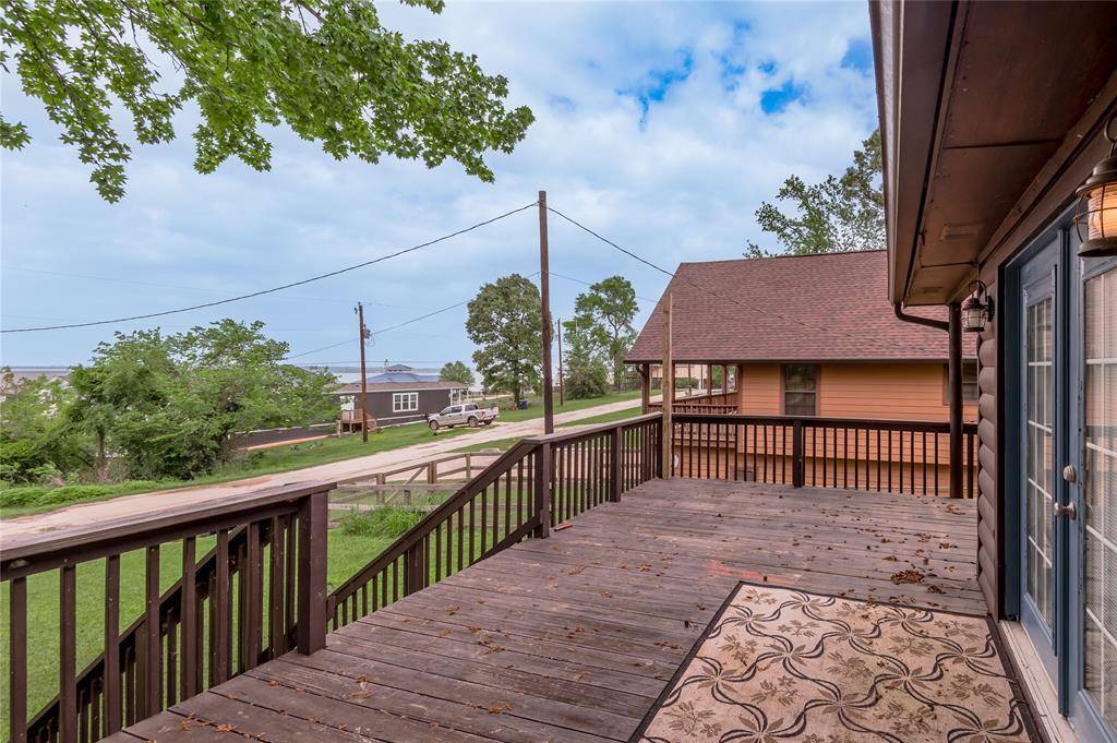 Point Blank, TX 77364,180 E Woodland Shores DR