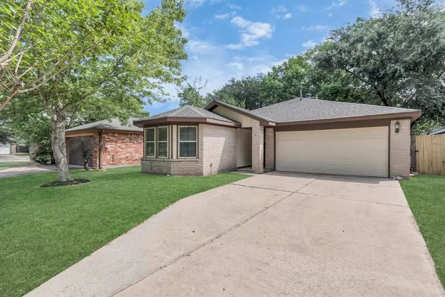 10426 Hidden Moon DR, Houston, TX 77064