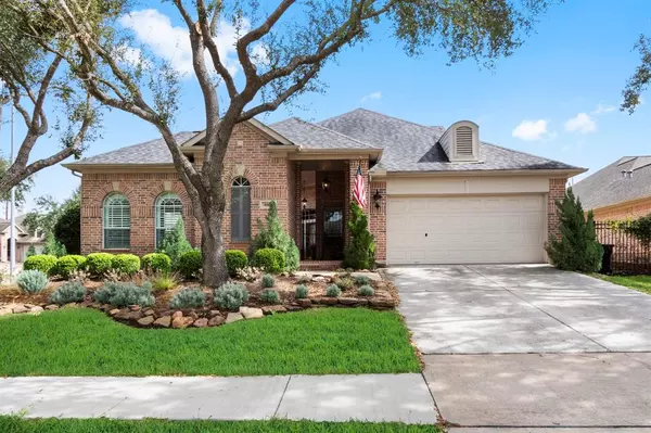 8826 Rippling Water DR, Sugar Land, TX 77479