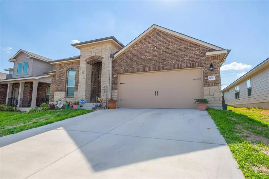 1001 Ibis Falls LOOP, Jarrell, TX 76537