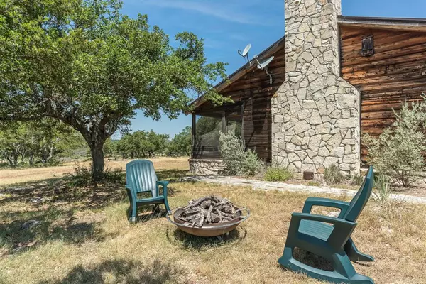 Mountain Home, TX 78058,140 NW Rattlesnake DR