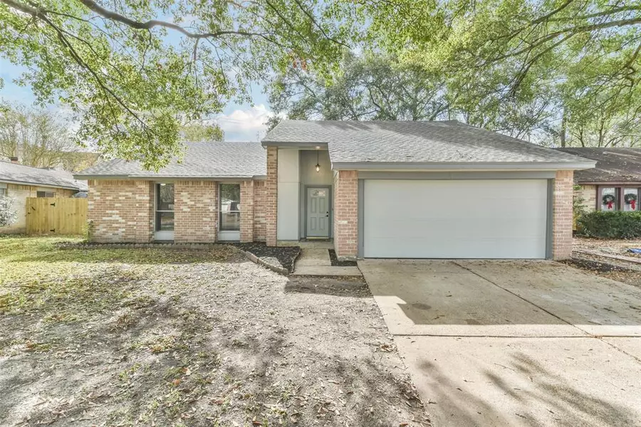 8606 Huntermoor CIR, Humble, TX 77338