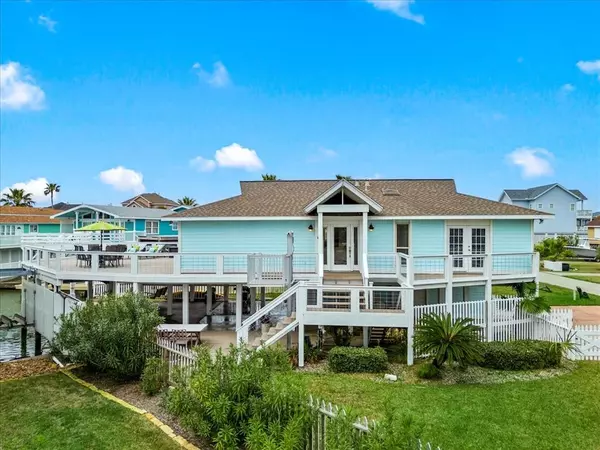 4311 Spanish Main, Jamaica Beach, TX 77554