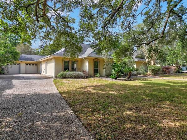 85 Avenue of the Oaks, Beaumont, TX 77706