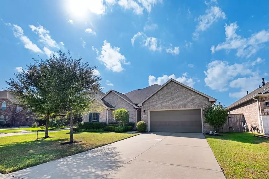 2279 Rising Bay CT, League City, TX 77573