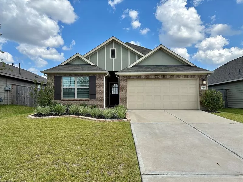 723 Larkspur Shadow DR, Magnolia, TX 77354