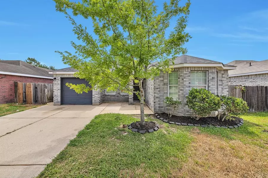 5511 Rio San Juan ST, Rosharon, TX 77583