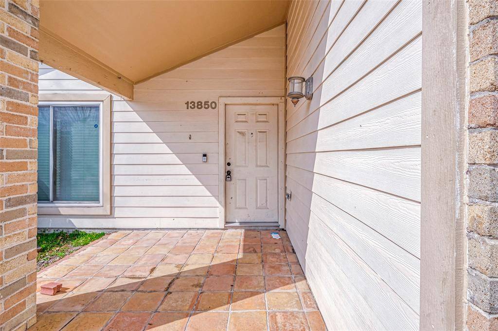 Houston, TX 77082,13850 Walnut Hollow LN