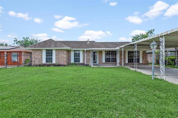 3902 Marquita LN, Houston, TX 77039