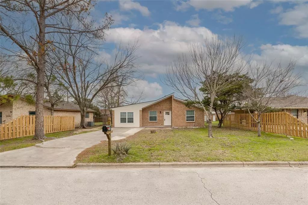 Bryan, TX 77801,1904 Fawnwood DR