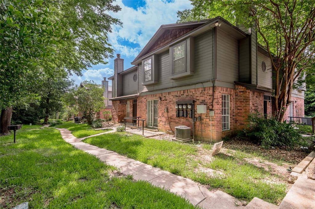 1228 Avenue O #I, Huntsville, TX 77340