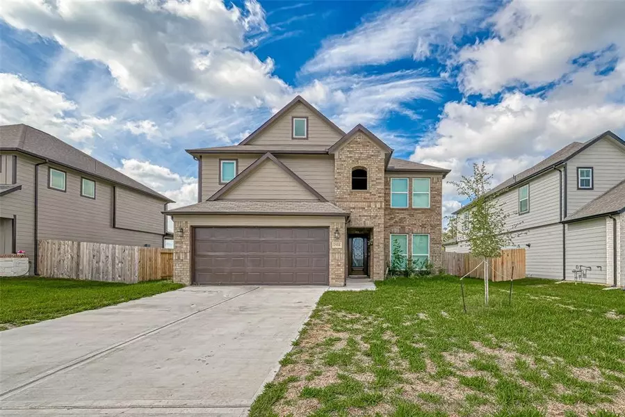 2914 Godric Hollow LN, Rosenberg, TX 77471