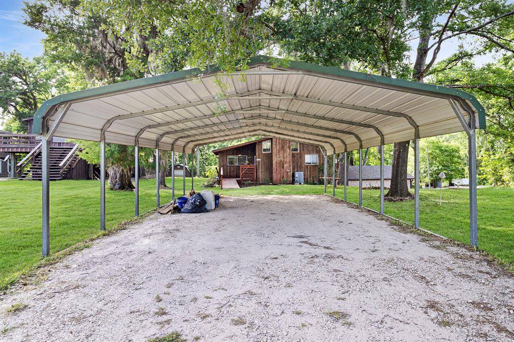 Huntsville, TX 77320,12 Walker TRL