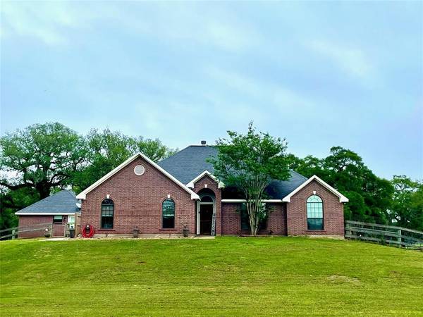 400 Springfield TRL, Angleton, TX 77515