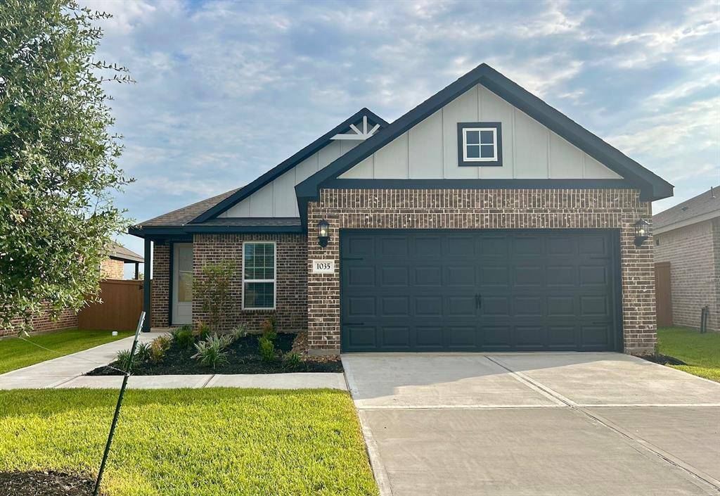 1035 Rosewood TRL, Beasley, TX 77417