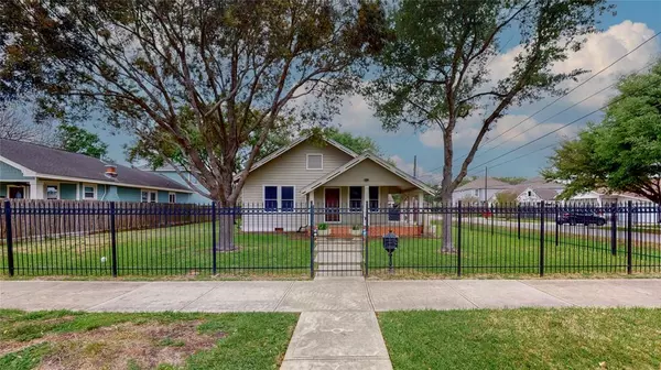 Houston, TX 77011,106 Clifton ST