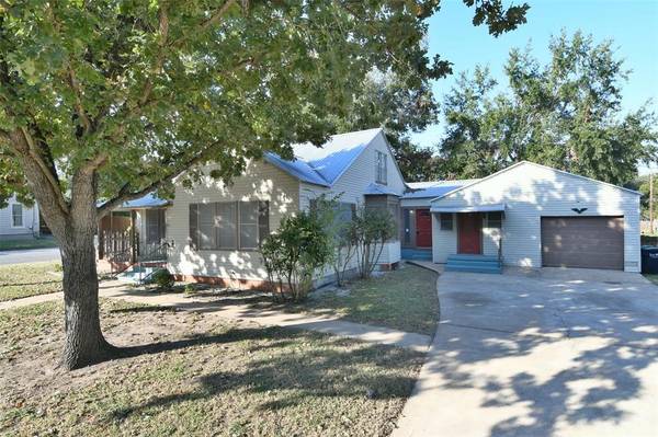 508 Texas ST, Brenham, TX 77833