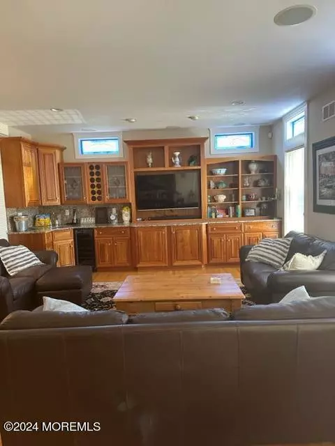 Spring Lake, NJ 07762,413 St Clair Avenue