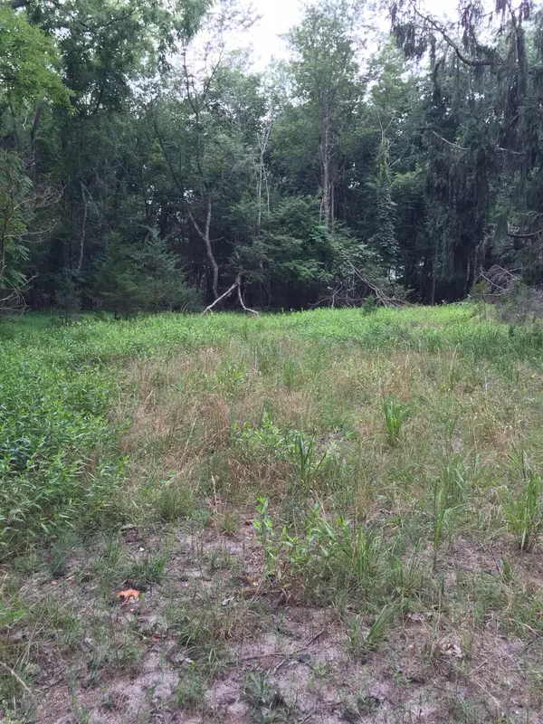 Jackson, NJ 08527,323 W Commodore Boulevard