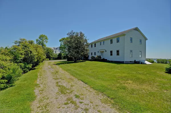 Rumson, NJ 07760,29 Tuxedo Road