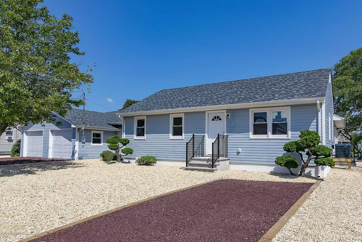 Forked River, NJ 08731,934 Capstan Drive