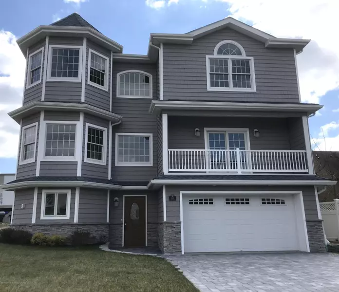1614 Lake Avenue, Point Pleasant Beach, NJ 08742