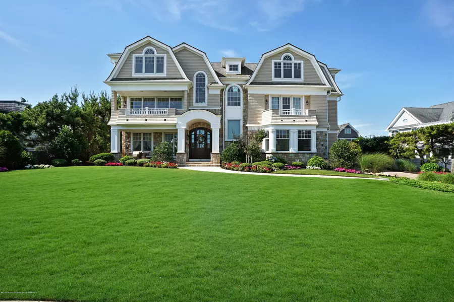2 Neptune Place, Sea Girt, NJ 08750