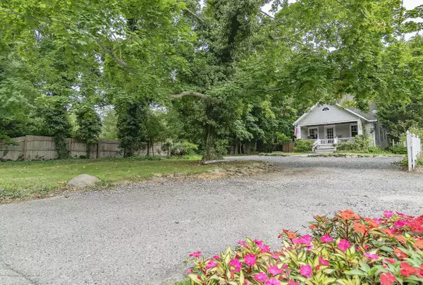 Rumson, NJ 07760,500 Locust Point Road