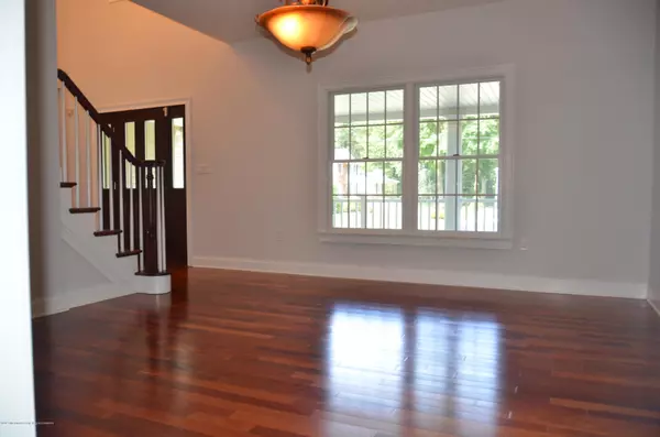 Atlantic Highlands, NJ 07716,730 Kings Highway E