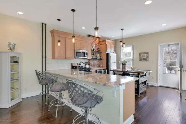 Belmar, NJ 07719,517 8th Avenue