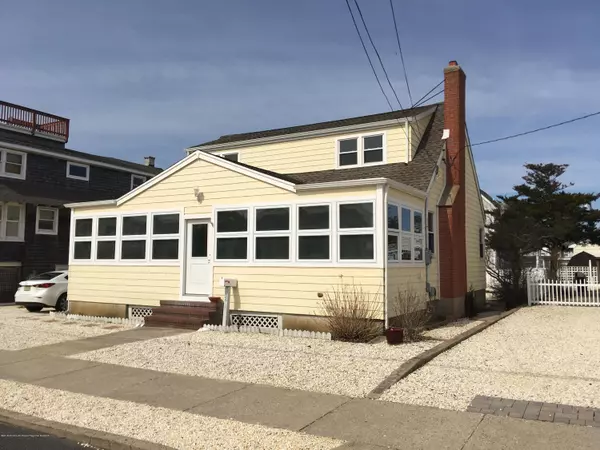 26 E Street, Seaside Park, NJ 08752