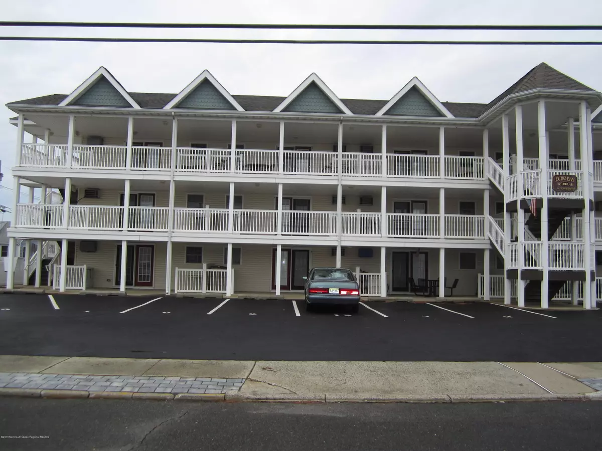 Seaside Heights, NJ 08751,202 Franklin Avenue #A2