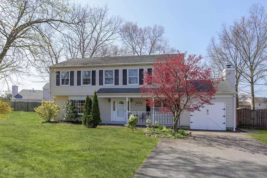 1021 Roanoke Drive, Toms River, NJ 08753