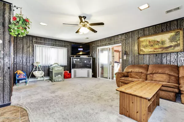 Iselin, NJ 08830,270 Benjamin Avenue