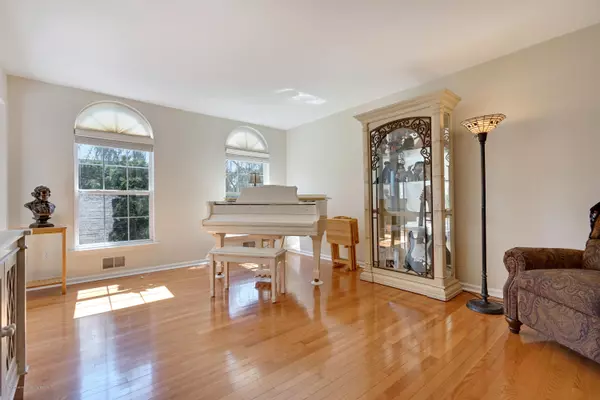 Jackson, NJ 08527,447 Meadowood Road