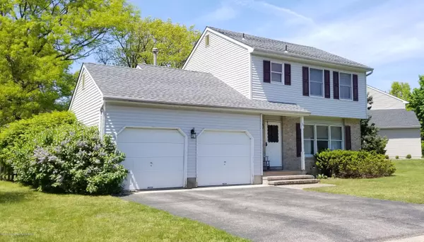 Howell, NJ 07731,21 Albatross Drive