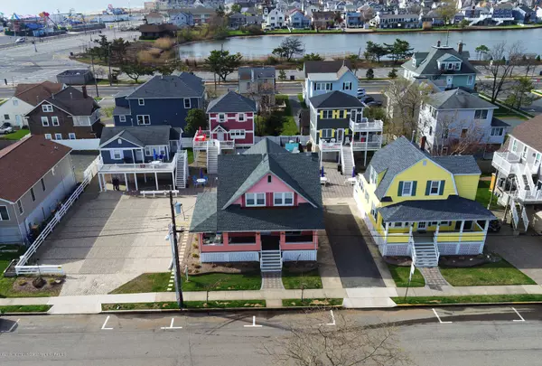 Point Pleasant Beach, NJ 08742,32 Central Avenue