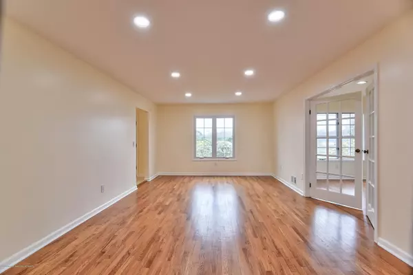 Morganville, NJ 07751,130 Conover Road