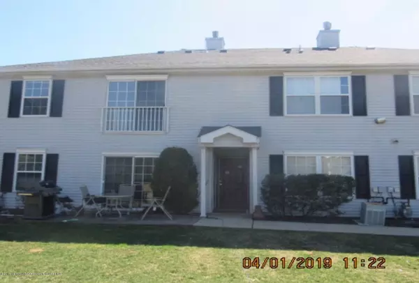 771 Banyan Court, Morganville, NJ 07751