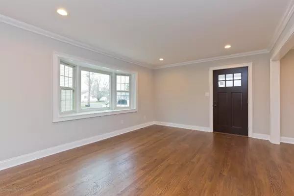 Belford, NJ 07718,652 Center Avenue