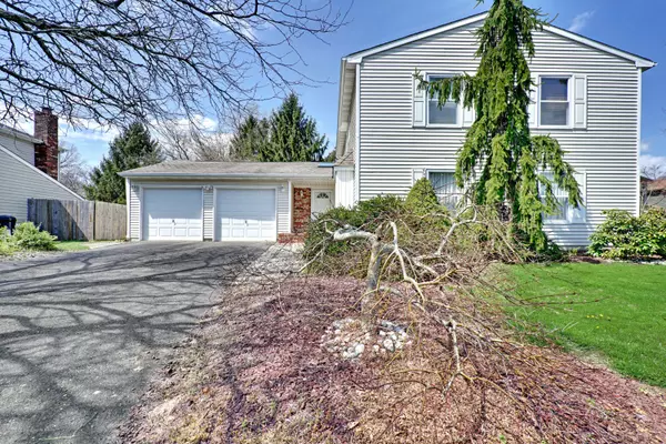 Howell, NJ 07731,3 Cape Court