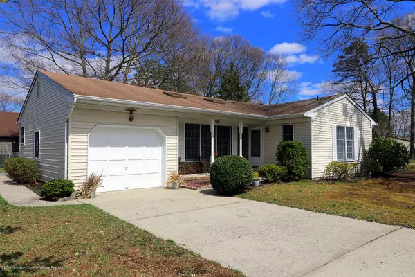 Lanoka Harbor, NJ 08734,701 Oak Court