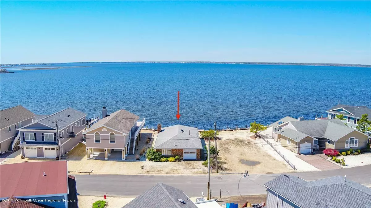 Lavallette, NJ 08735,331 W Bayview Drive