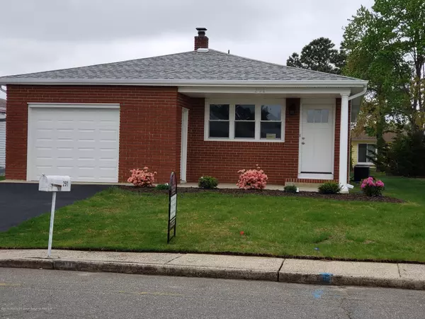 291 Barbados Drive N, Toms River, NJ 08757