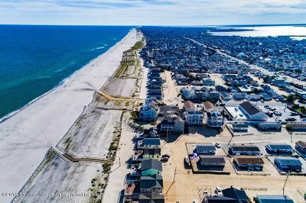 Lavallette, NJ 08735,16 E Tuna Way