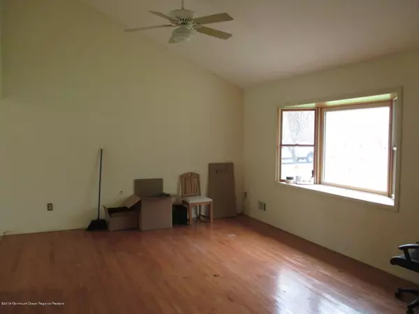 Jackson, NJ 08527,20 Bowman Road