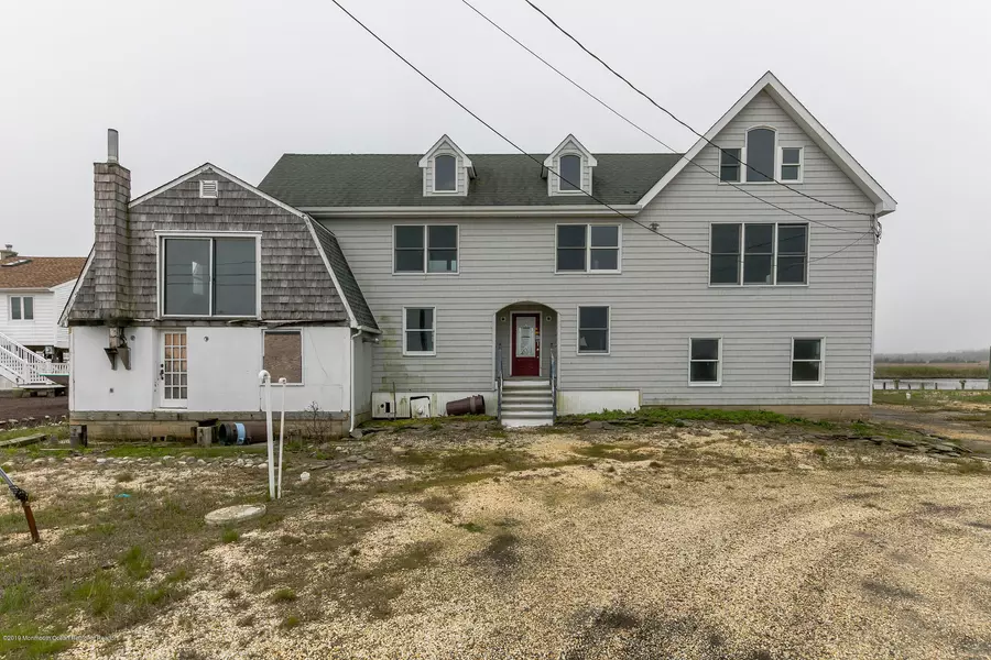 727 Cedar Run Dock Road, West Creek, NJ 08092