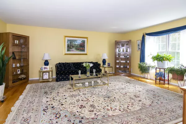 Freehold, NJ 07728,23 Windham Way