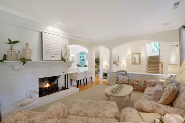 Red Bank, NJ 07701,33 Bruce Road