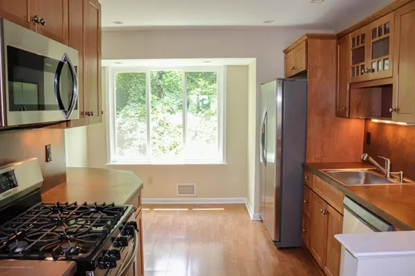 Highlands, NJ 07732,315 Shore Drive #E